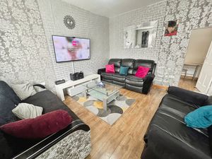 Lounge- click for photo gallery